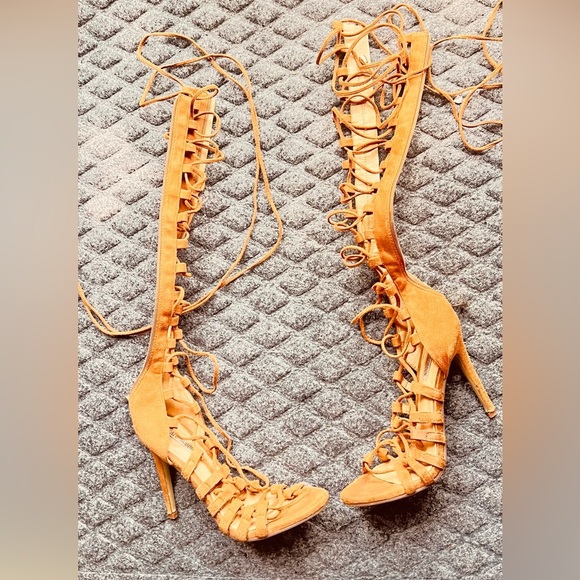 Wild Diva Lounge Suede Corset
Lace-Up Gladiator Heel - Picture 3 of 3